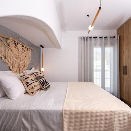 Modern Dome Homes Of Santorini 佩里萨 外观 照片